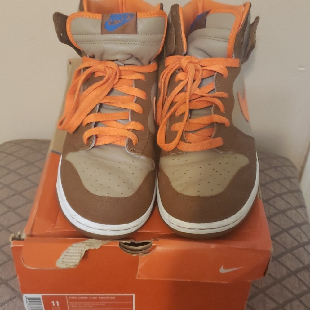 Mens sneakers